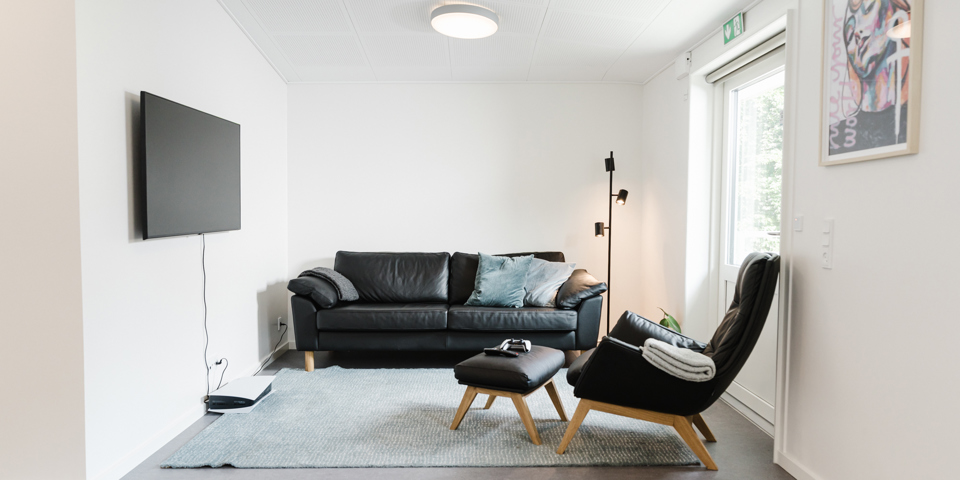 Stue i Ungehuset Røjleskov